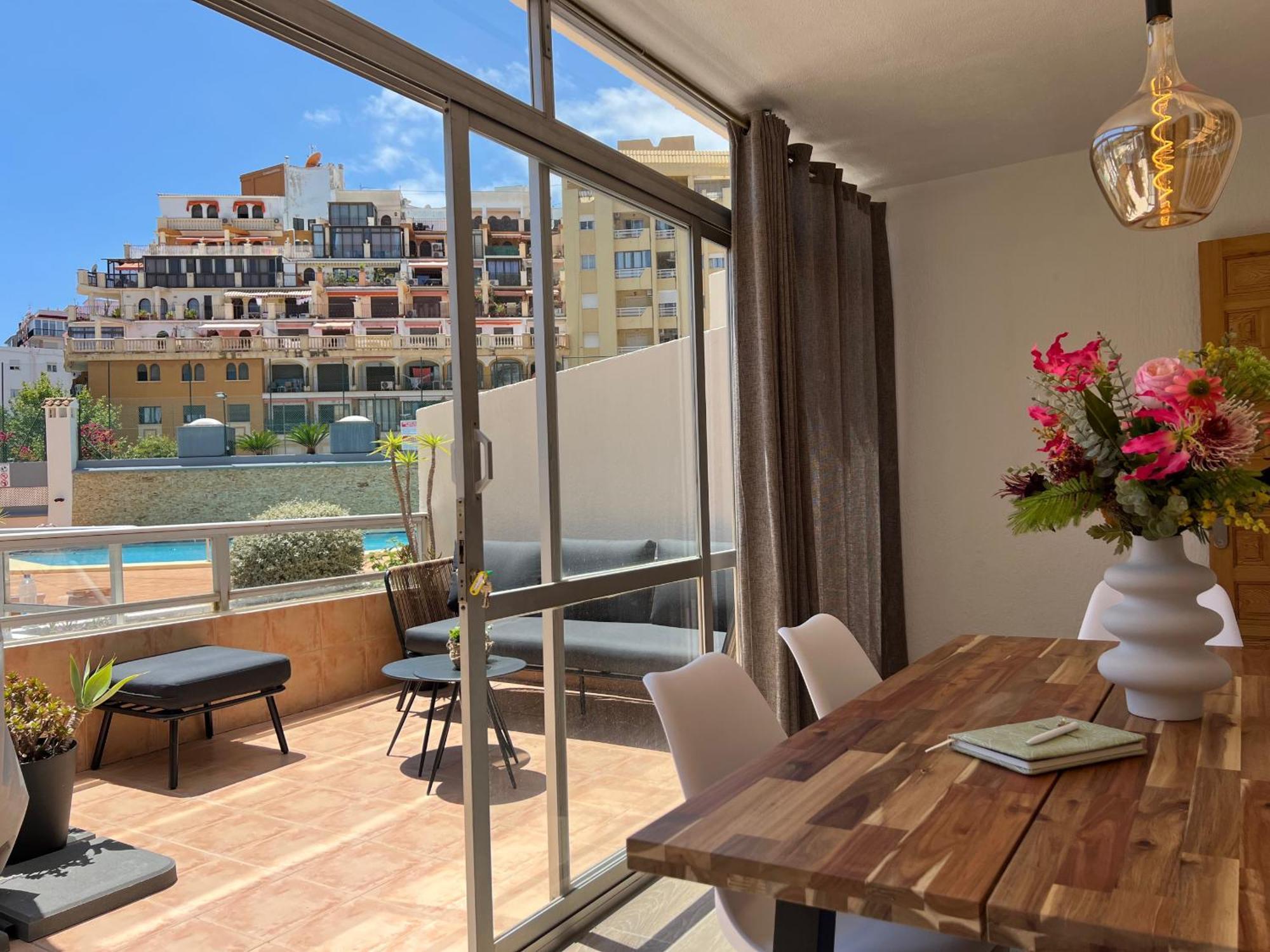 Apartamento con terraza