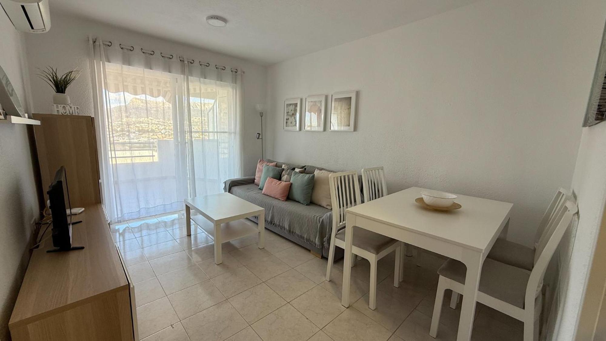 One-Bedroom Apartment Gold,1656194361:JPEG