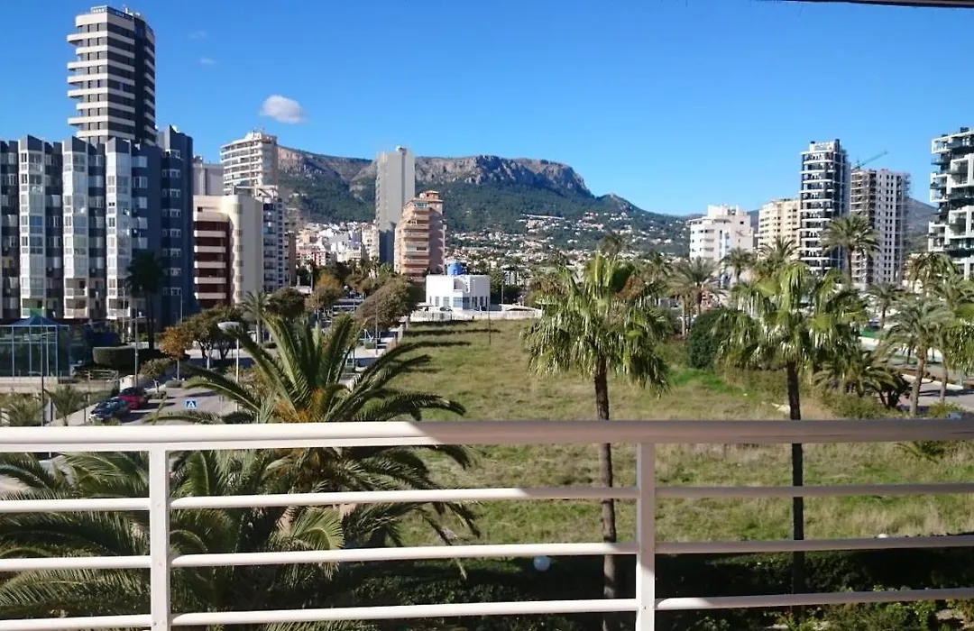 Apartamento con excelentes vistas-1