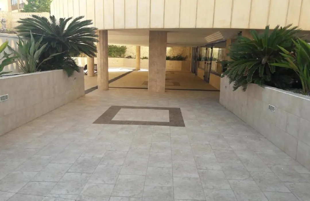 Appartement équipé CALPE Espagne, 4 couchages, terrasse, piscines, climatisation, garage, WIFI gratuits-1