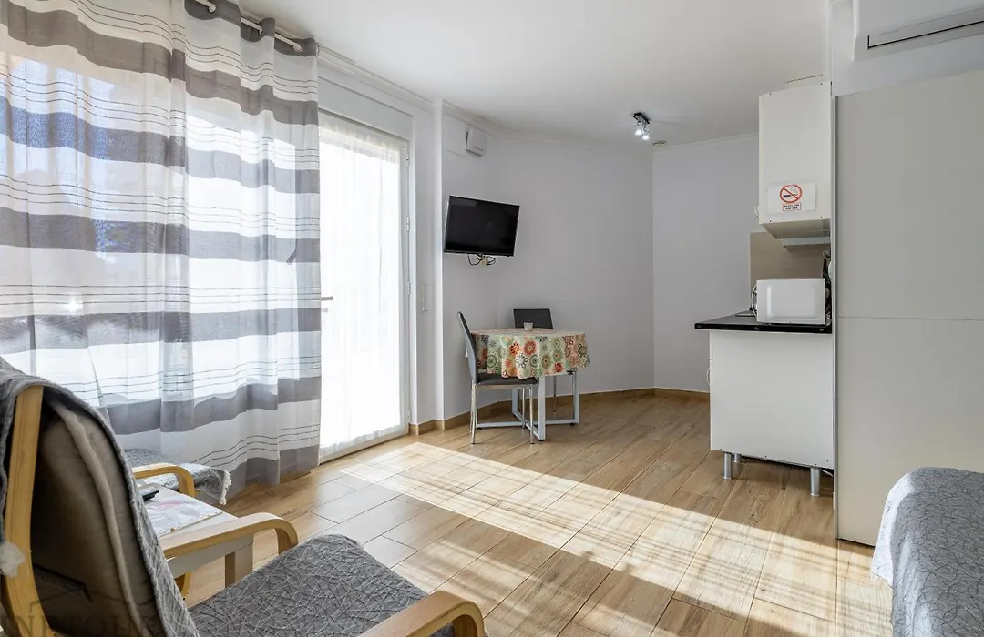 Inftour President 3 Apartamento-1