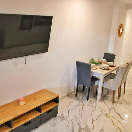 Calpe apartamento nuevo primera línea playa y piscina wifi-3