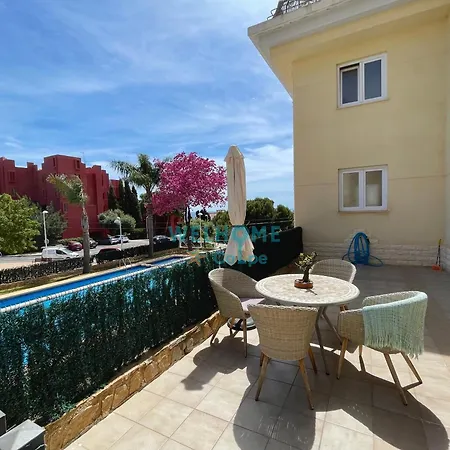 MANZANA bonito y cómodo apartamento con piscina-3