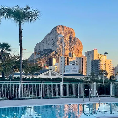 Modern 3-Bedroom With Padel And Pool Access-2