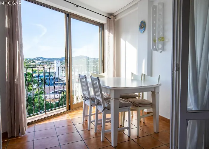 Calpe Cozy Apartment With The Mountain View 5 Min To The Beach