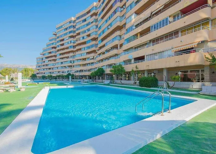 Apartamento en Calpe en 1ª linea de playa. AGUAMARINA