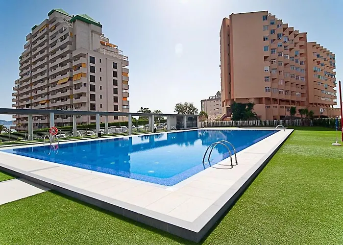 Clubrent - Edf Horizonte, estudio de estilo escandinavo Calpe