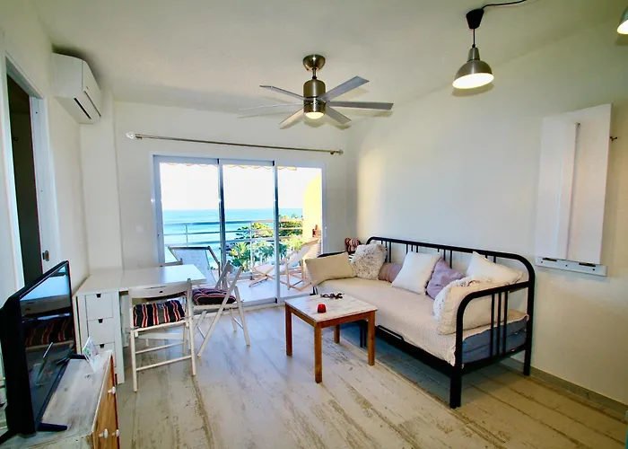 Precioso estudio primera linea Fossa-Puerto Calpe