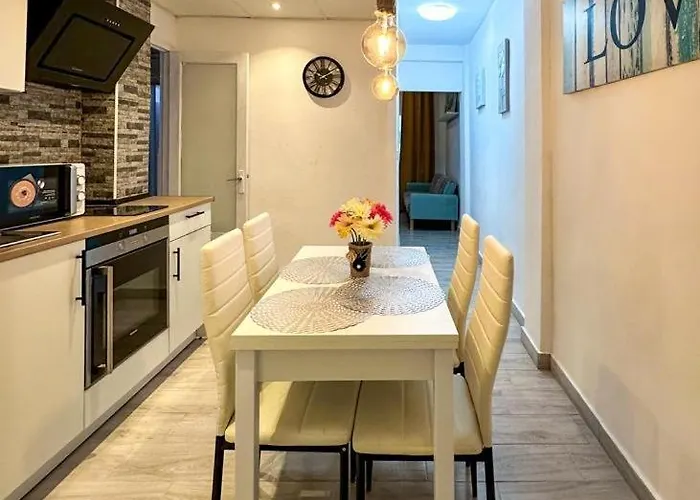 Calpe apartamento casco antiguo reformado wifi parking aire acondicionado patio barbacoa y balcon welcome cycling teams