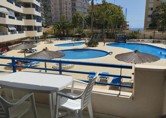 Appartement équipé CALPE Espagne, 4 couchages, terrasse, piscines, climatisation, garage, WIFI gratuits