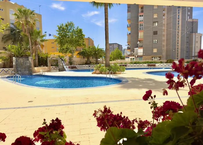 Appartement équipé CALPE Espagne, 4 couchages, terrasse, piscines, climatisation, garage, WIFI gratuits