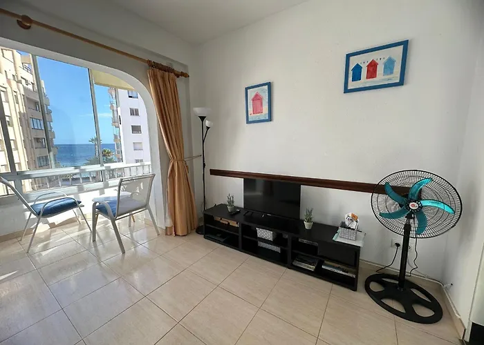 Comfy Sea View Apartment With Parking Calpe