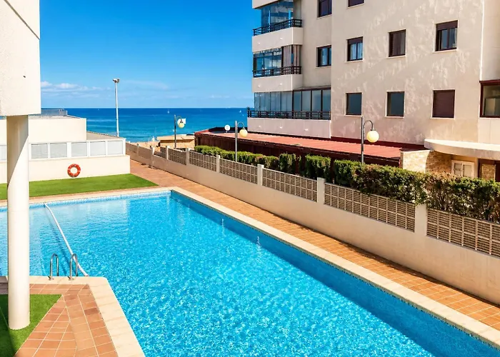 Apartment On The Beach With Parking And Pool Calpe