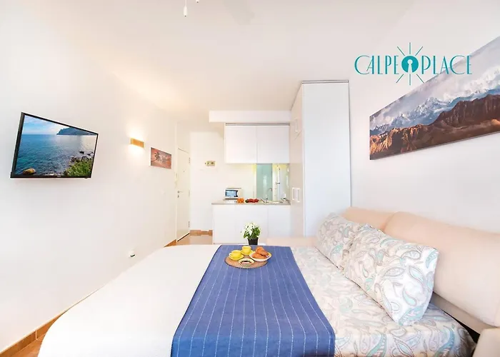 DORADA Primera línea y piscina Calpe