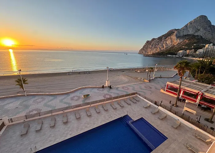 Medi Playa Primera Linea Con Piscina Calpe