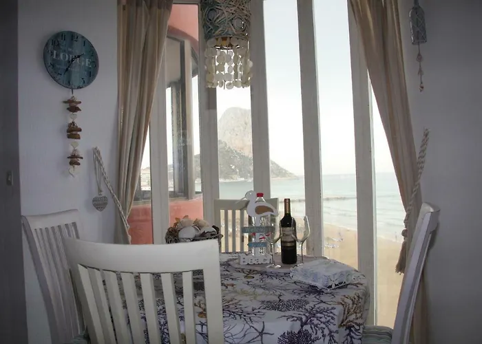 Primera Linea de Playa con Garaje Calpe